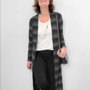 Miik Robin Cardi, size Large